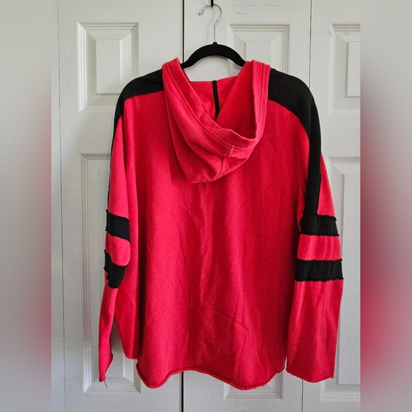 Chicago Blackhawks Hoodie - Picture 4 of 4